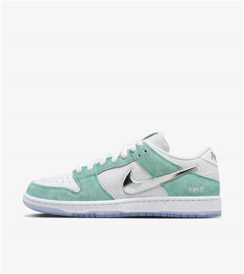 april nike dunk|nike fd2562 400 price.